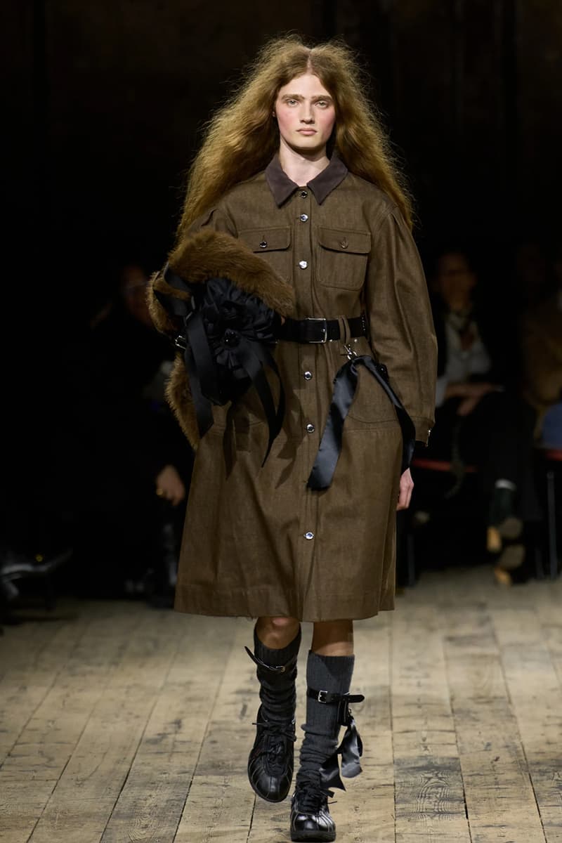 시몬 로샤 2026 가을 컬렉션 공개