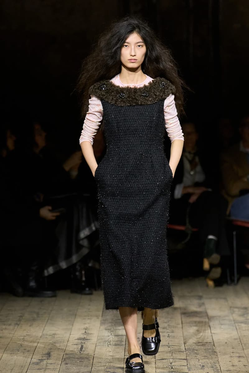 시몬 로샤 2026 가을 컬렉션 공개