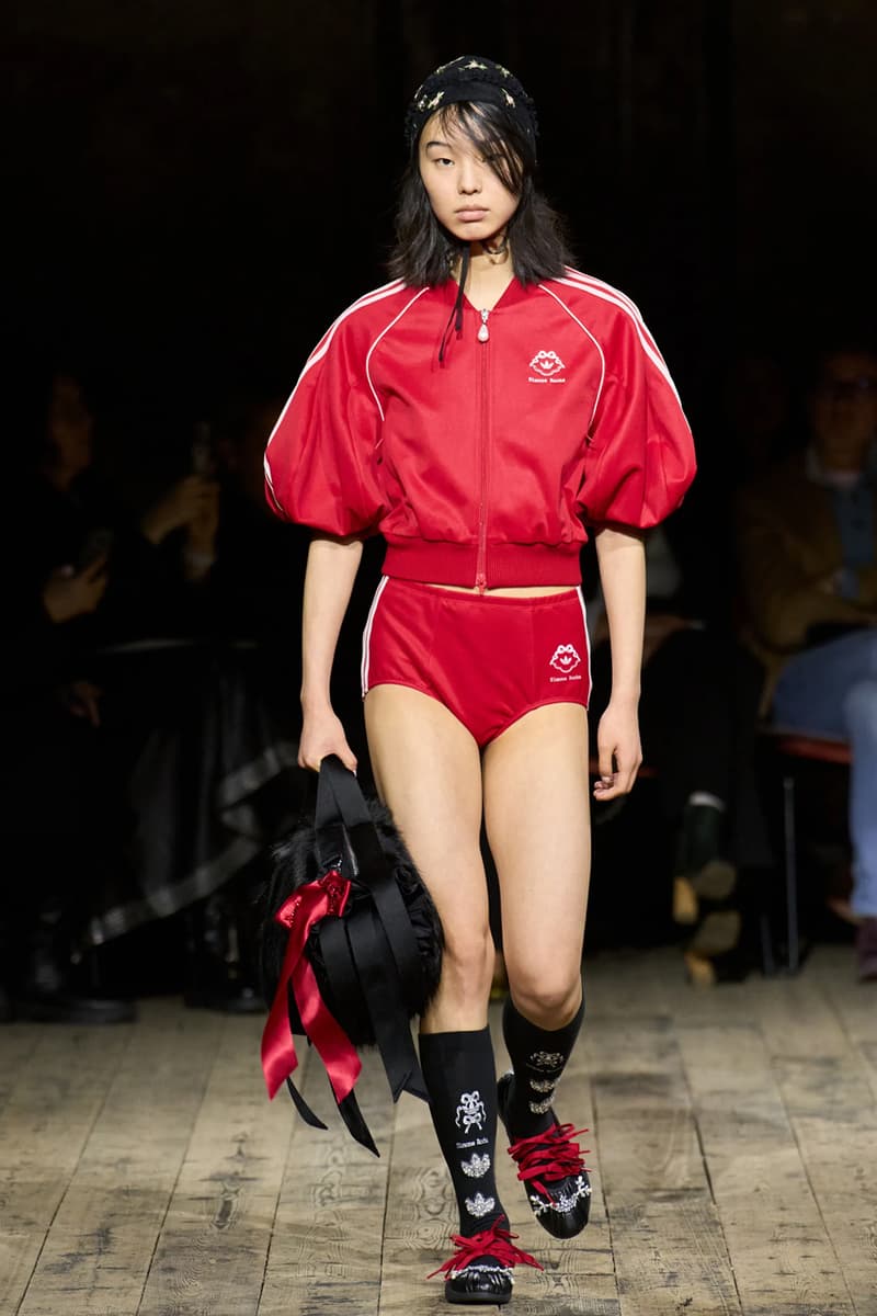 시몬 로샤 2026 가을 컬렉션 공개