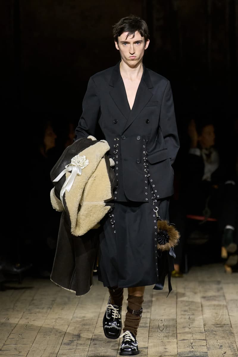 시몬 로샤 2026 가을 컬렉션 공개