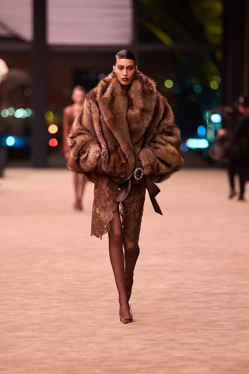 생 로랑 2026 가을, 레디 투 웨어 컬렉션 공개