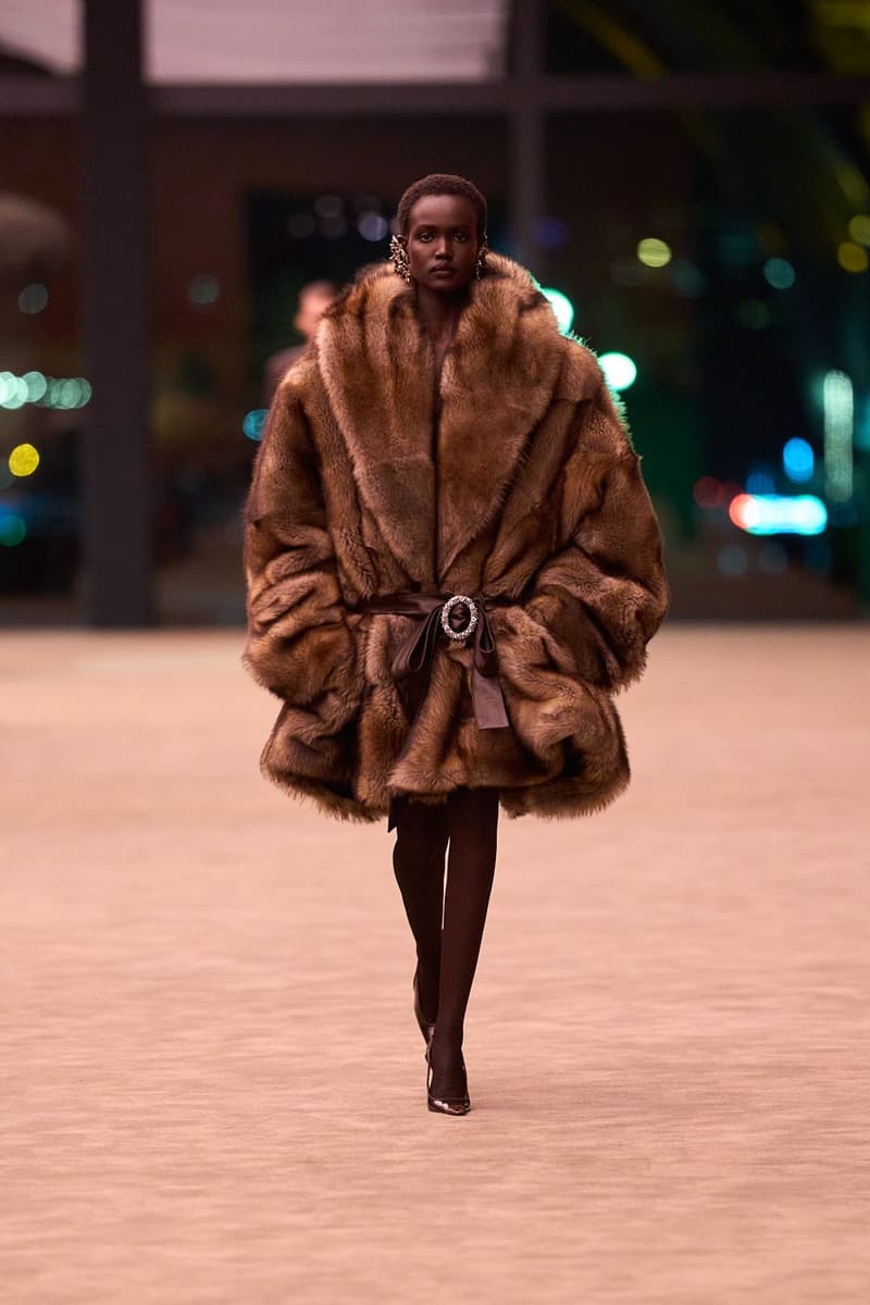 생 로랑 2026 가을, 레디 투 웨어 컬렉션 공개