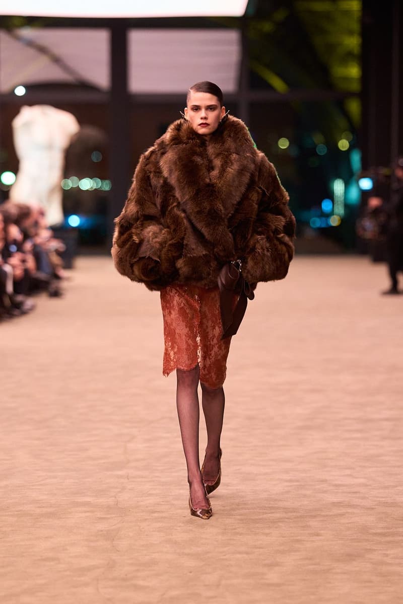 생 로랑 2026 가을, 레디 투 웨어 컬렉션 공개