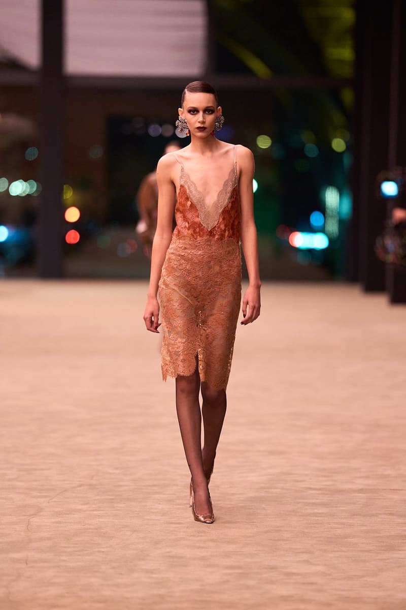 생 로랑 2026 가을, 레디 투 웨어 컬렉션 공개