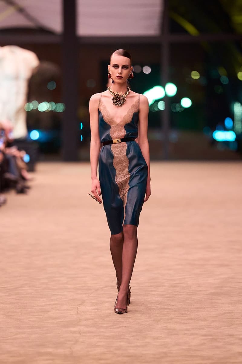 생 로랑 2026 가을, 레디 투 웨어 컬렉션 공개