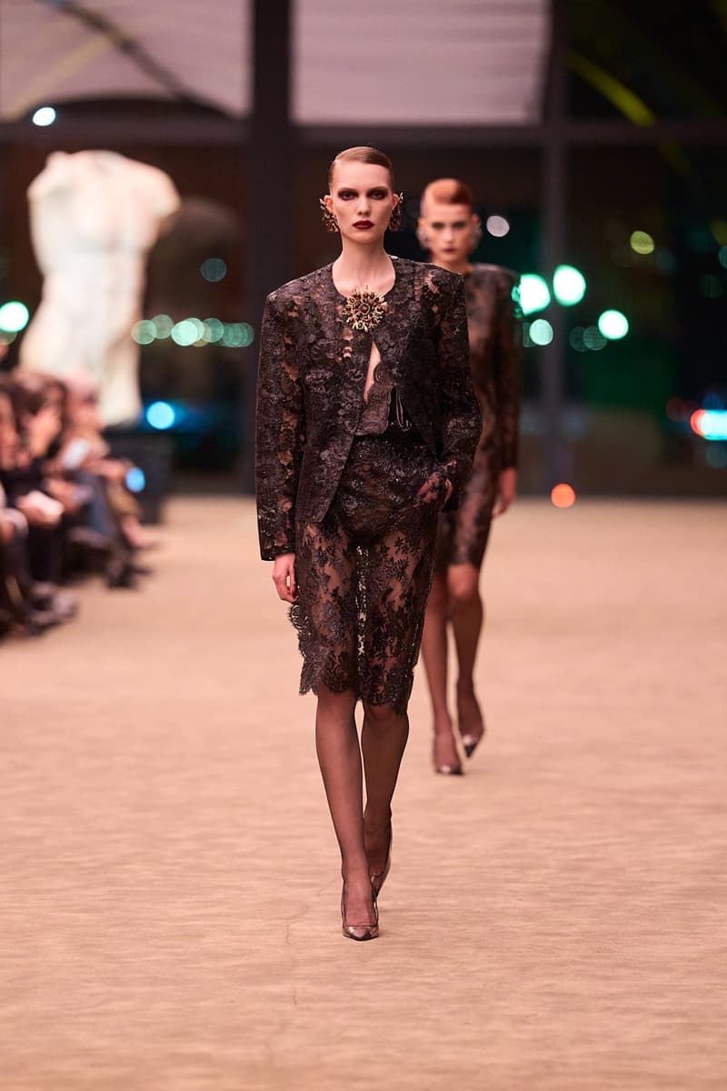 생 로랑 2026 가을, 레디 투 웨어 컬렉션 공개