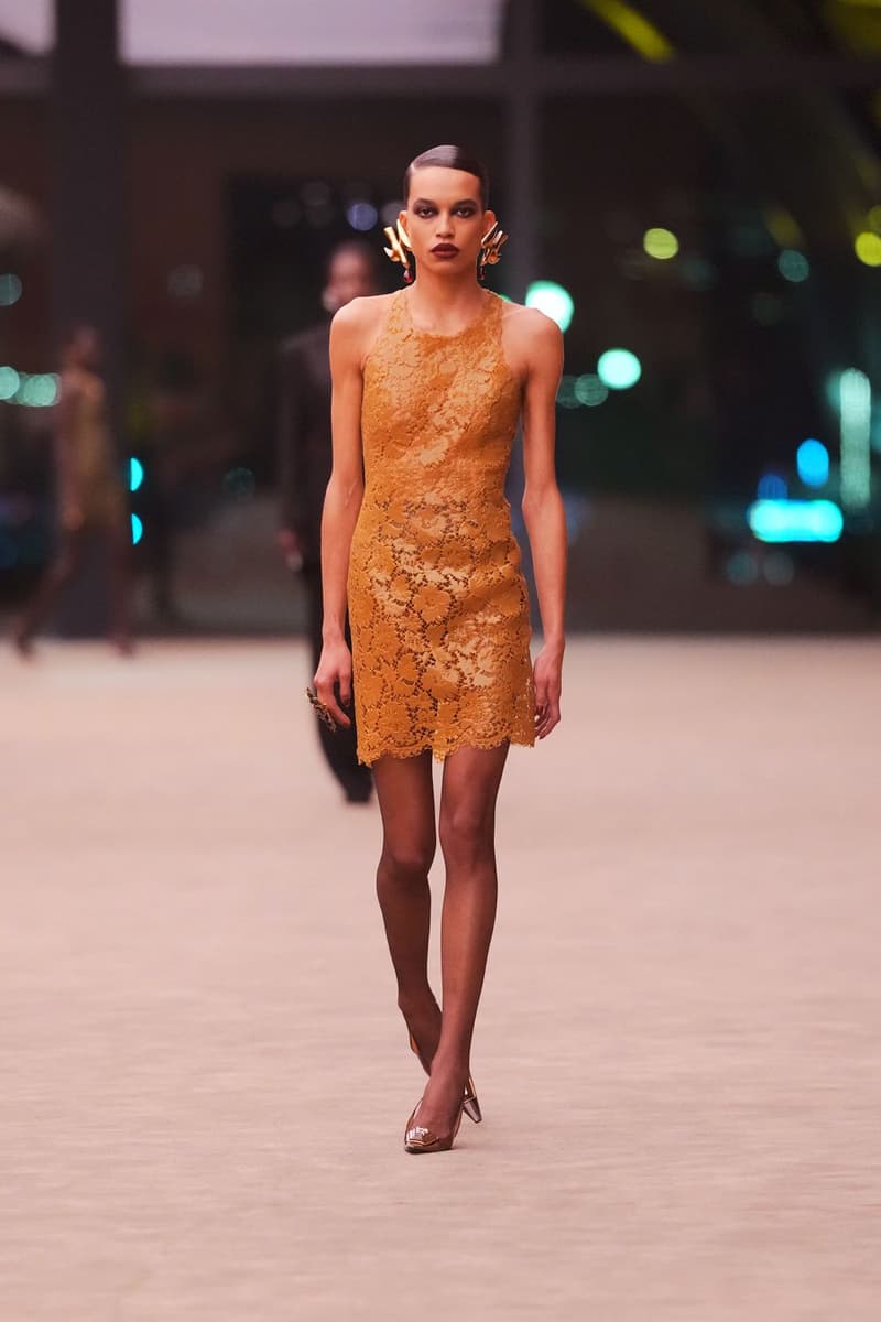 생 로랑 2026 가을, 레디 투 웨어 컬렉션 공개