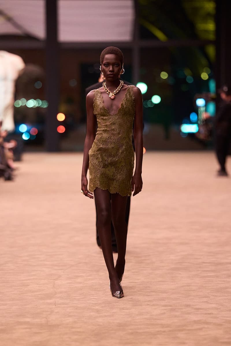 생 로랑 2026 가을, 레디 투 웨어 컬렉션 공개