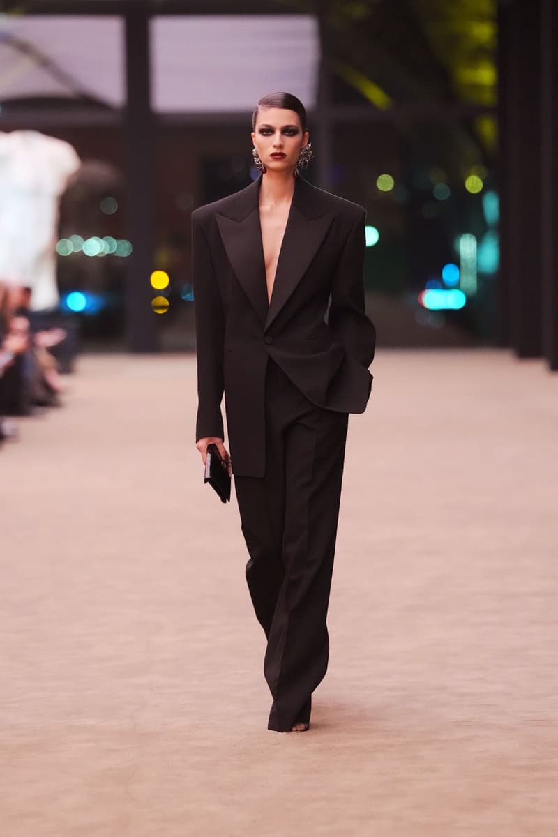 생 로랑 2026 가을, 레디 투 웨어 컬렉션 공개