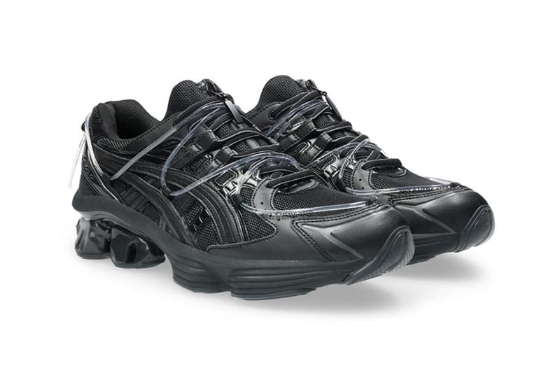 요아소비 x 아식스 젤 카야노 14 스니커 공개