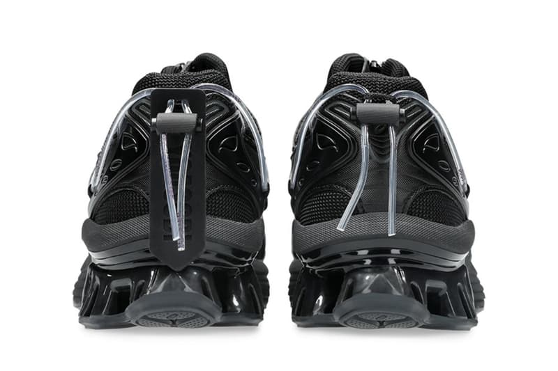 요아소비 x 아식스 젤 카야노 14 스니커 공개