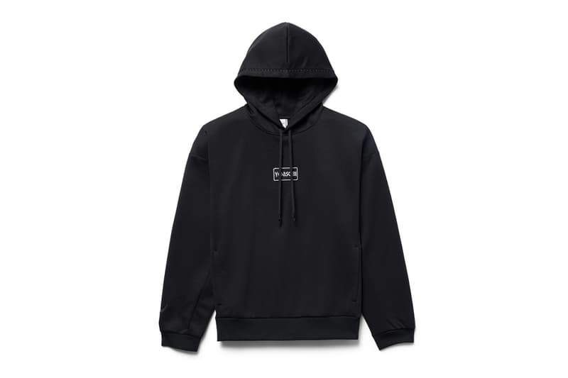 요아소비 x 아식스 젤 카야노 14 스니커 공개