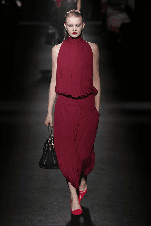 발렌시아가 FW26, 피에르 파올로 피치올리가 그려낸 ‘유포리아’적 드라마