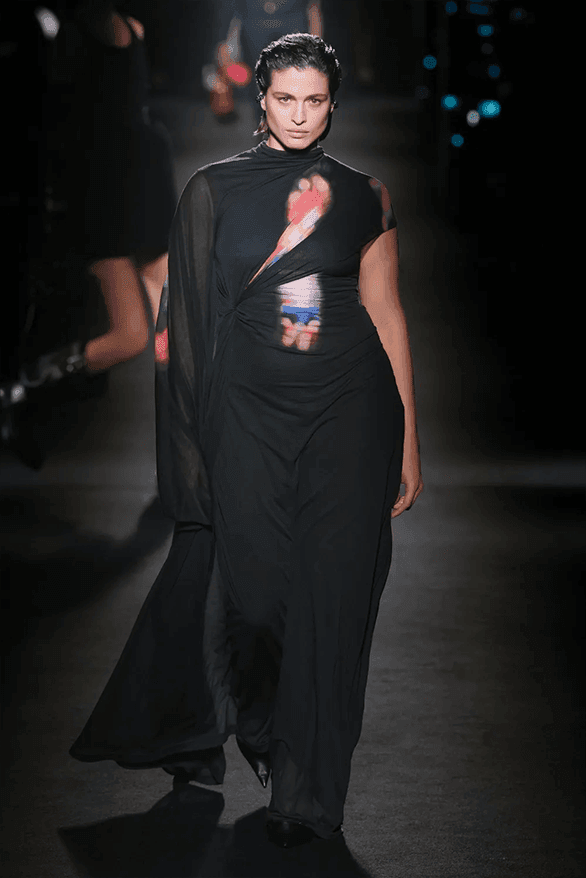 발렌시아가 FW26, 피에르 파올로 피치올리가 그려낸 ‘유포리아’적 드라마