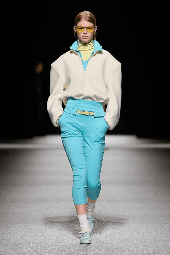 이세이 미야케 FW26, '미완성'의 미학으로 던지는 본질적인 질문