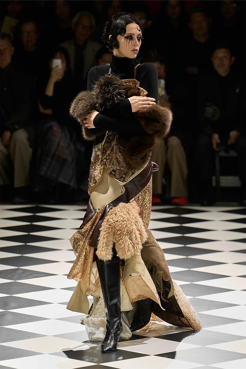 준야 와타나베 FW26, ‘아상블라주 오트쿠튀르’가 선사하는 설계된 혼돈