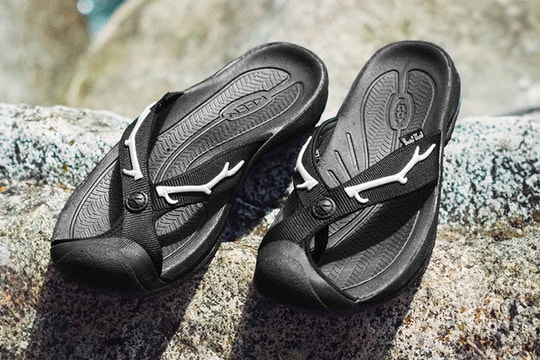 사우스2 웨스트8 x 킨 샌들 출시