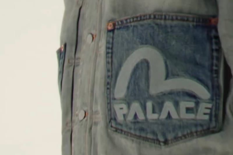 팔라스와 에비수가 협업을 예고했다