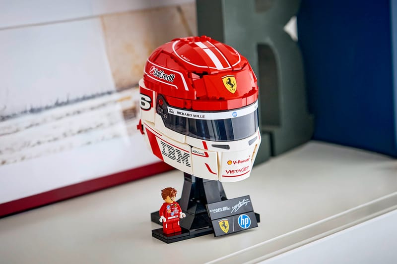 레고 x F1 페라리 헬멧 세트 출시 정보