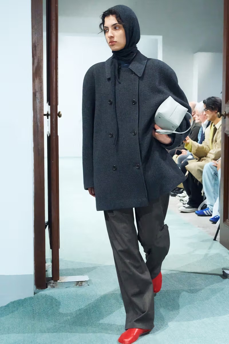 아모멘토 2026 FW 컬렉션 공개