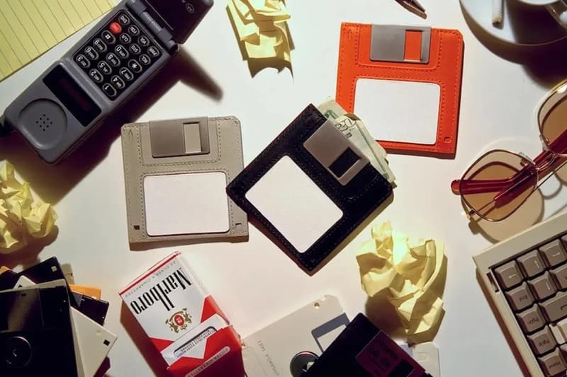 빔스, 플로피 디스크를 닮은 지갑 출시