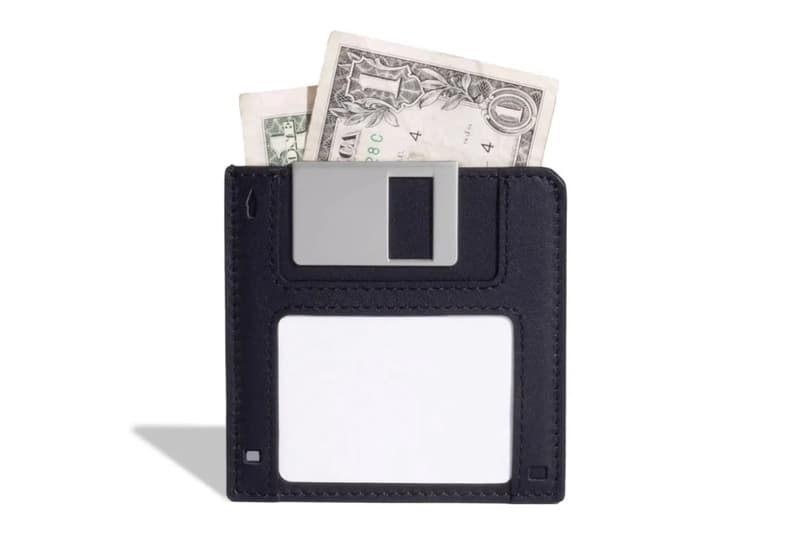 빔스, 플로피 디스크를 닮은 지갑 출시