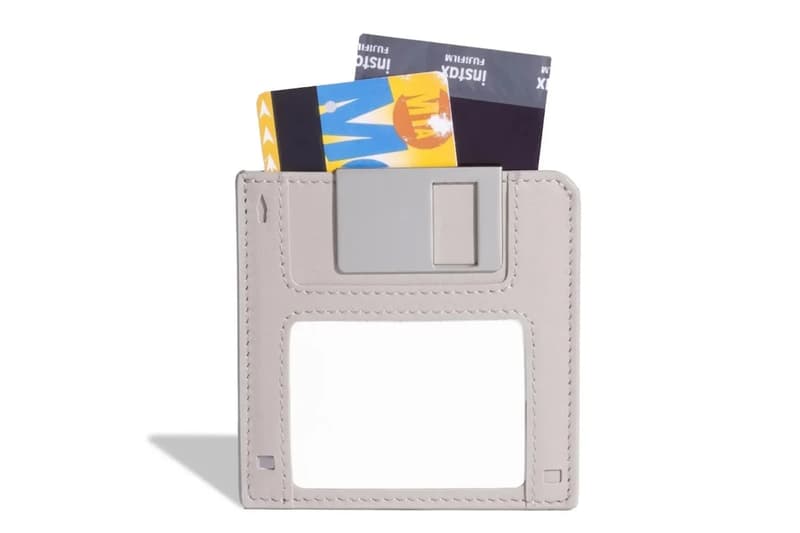 빔스, 플로피 디스크를 닮은 지갑 출시