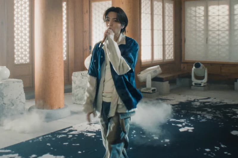 지용킴, BTS ‘SWIM’ 라이브 클립 착장 공개