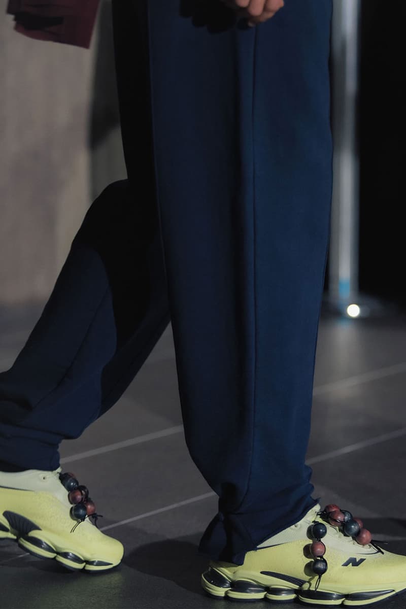 뉴발란스 앱졸브 2000 ‘슬릭’ 퍼스트룩 공개