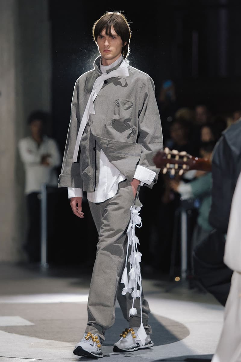 뉴발란스 앱졸브 2000 ‘슬릭’ 퍼스트룩 공개