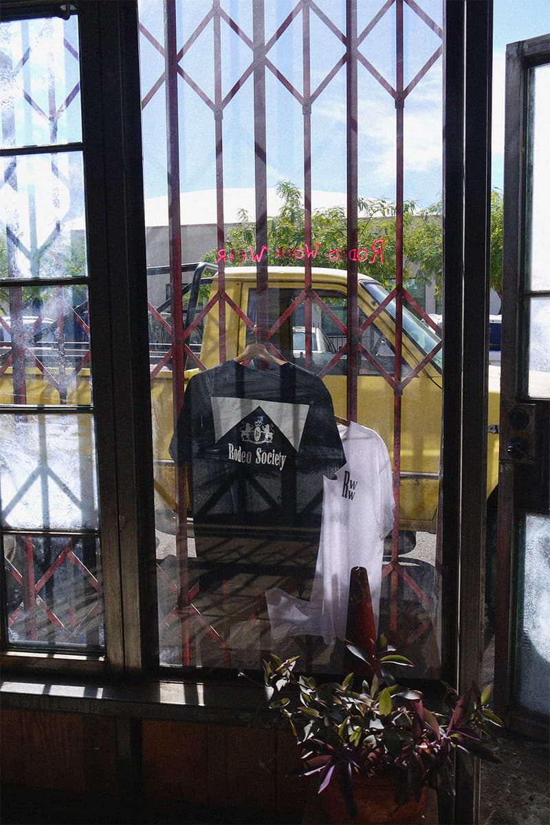 VVV SOCIETY x RWW 협업 출시 정보