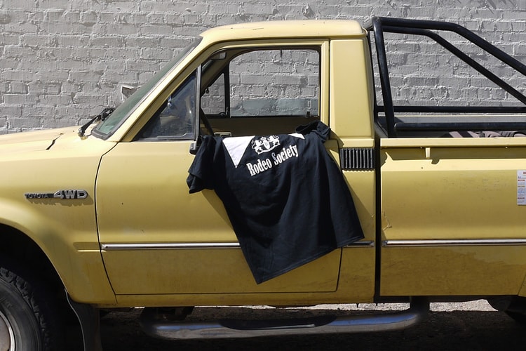 VVV SOCIETY x RWW 협업 출시 정보