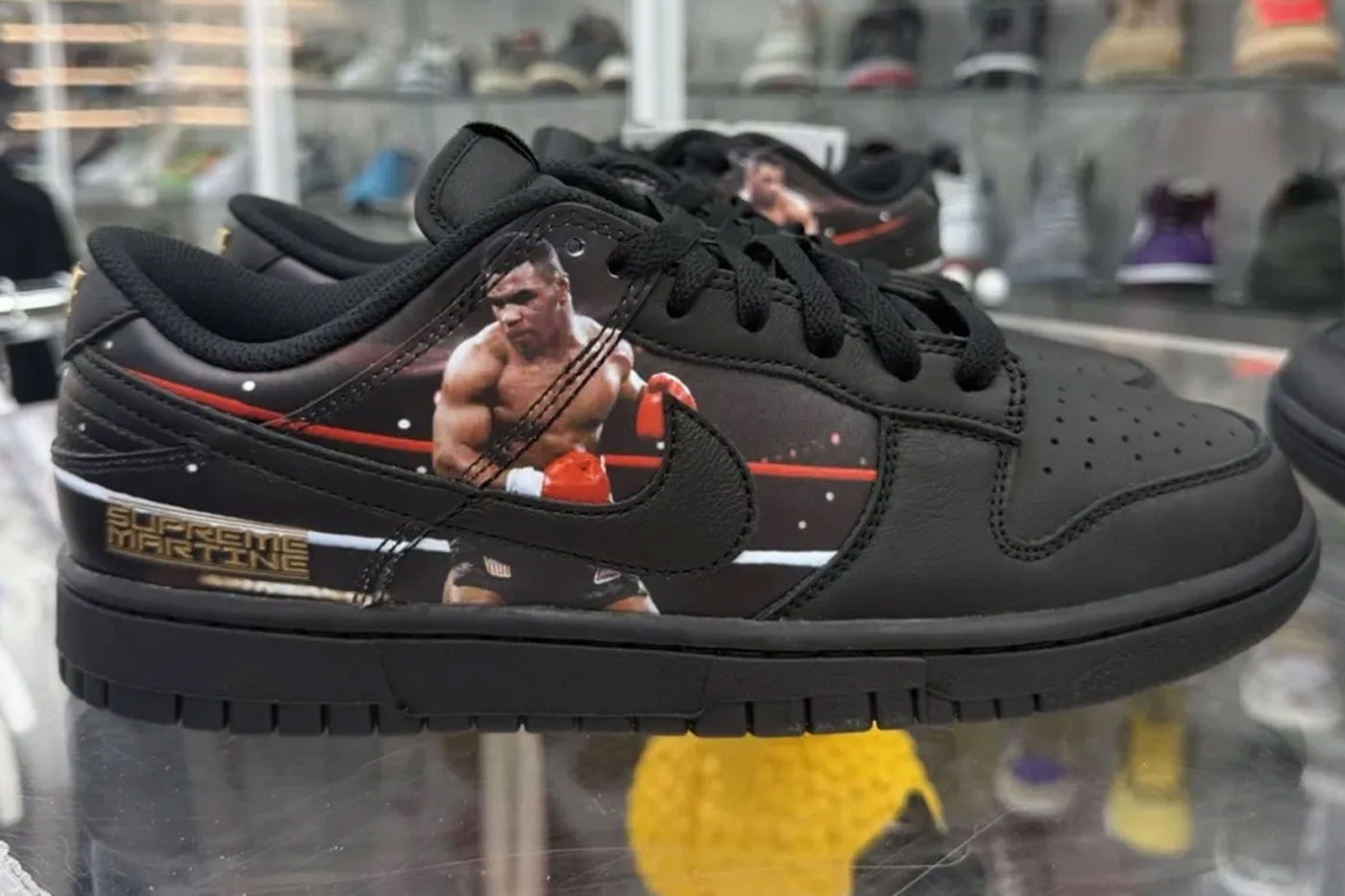 출시 예정 Supreme x Martine Rose x Nike Dunk Low "Mike Tyson" 온라인 등장