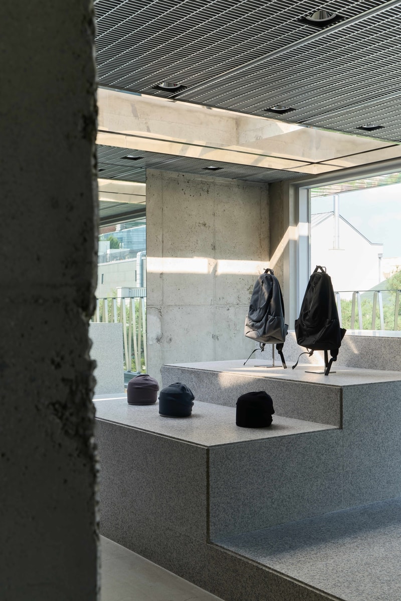 산산기어, 서울 한남동에 새 플래그십 스토어 오픈 san san gear hannam flagship store open