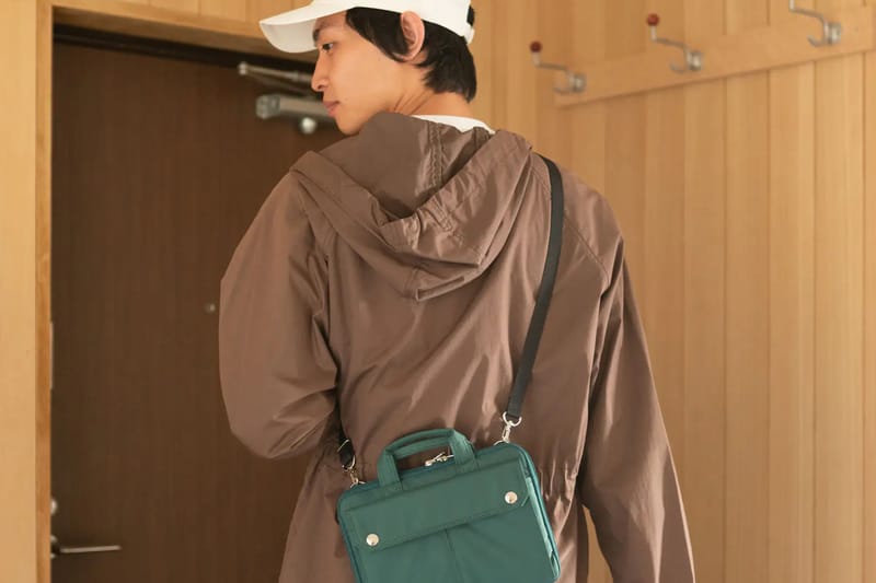 가방처럼 메는 Hobonichi Techo x POTR ‘Stride’ 플래너 커버