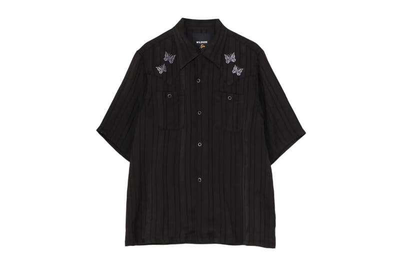 WILDSIDE Yohji Yamamoto x NEEDLES, 새틴 카우보이 원업 셔츠에 장미와 나비를 수놓다