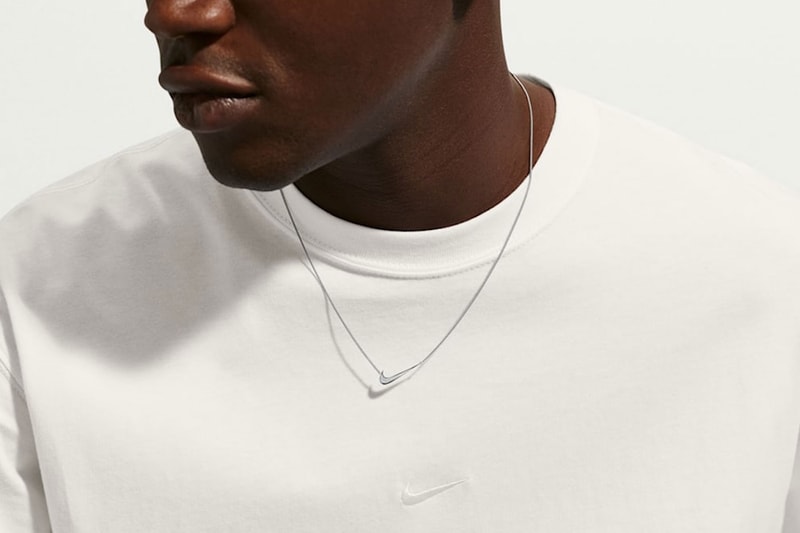 Nike, 공식 Swoosh 주얼리 컬렉션 출시하며 파인 액세서리 시장 진출