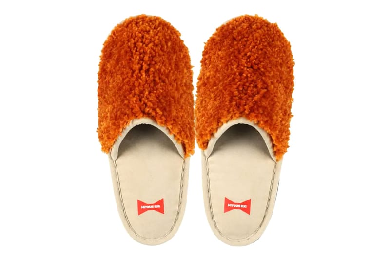 MIYOSHI RUG at Family Mart, ginawang House Slippers ang Famichiki