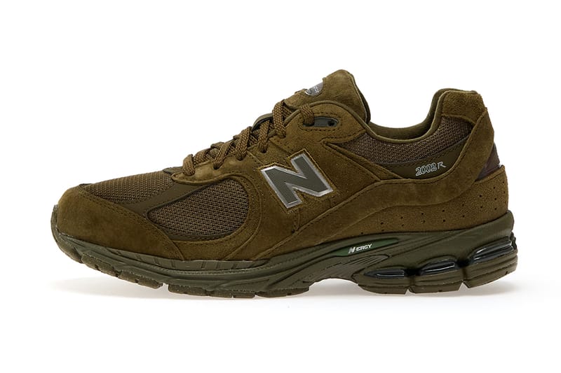 Sinalubong ng New Balance ang taglagas sa pamamagitan ng 2002R "Woodland"