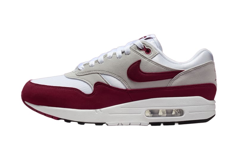 Opisyal na Silip sa Kumpletong ‘Stranger Things’ x Nike at Converse Footwear Collection