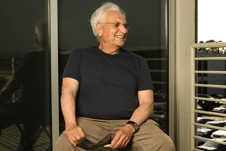 Pumanaw Na ang Legendary Architect na si Frank Gehry sa Edad na 96