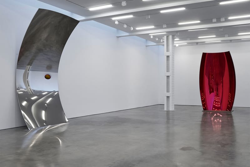 Inilulunsad ni Anish Kapoor ang mga Bagong ‘Mirror Works’ sa New York