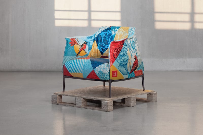 Binibigyang-Buhay ni Shepard Fairey ang Iconic na Archibald Chair sa Isang Limitadong Edition na Art Piece