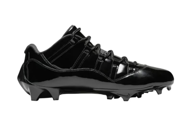 Inihahanda ng Jordan Brand ang Air Jordan 11 Low TD Cleat “Black Patent” para sa Gridiron