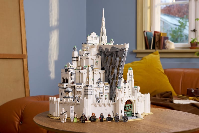 Nagniningning ang Beacons of Gondor: Panawagan ng LEGO “Minas Tirith” Set sa mga Kolektor ng White City