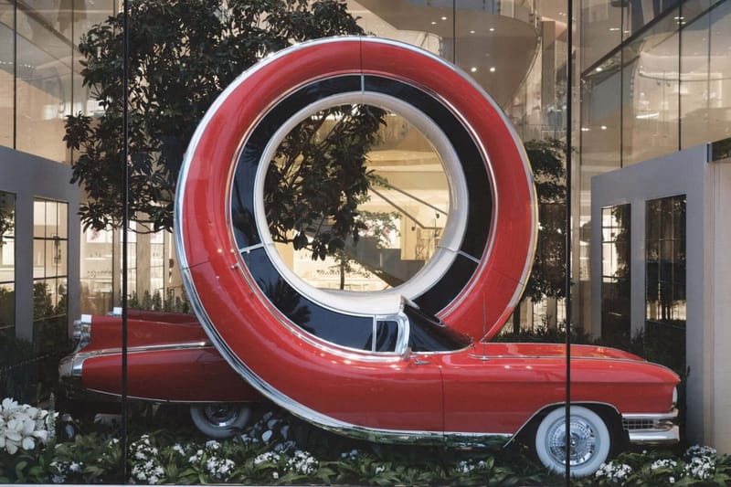 Ang Surreal na Street Sculptures ni Alex Chinneck Humahakot Papunta sa Dior New York at Los Angeles