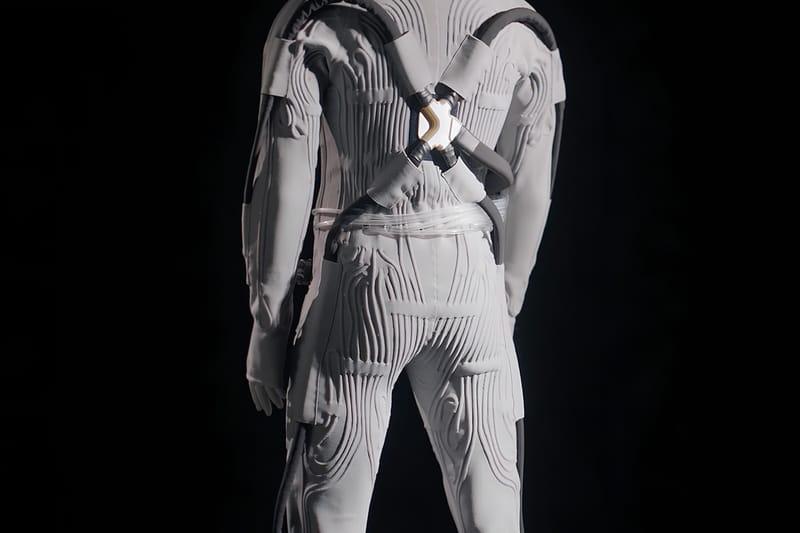 Suot ng NASA Artemis IV Astronauts ang Prada x Axiom Space Papuntang Buwan