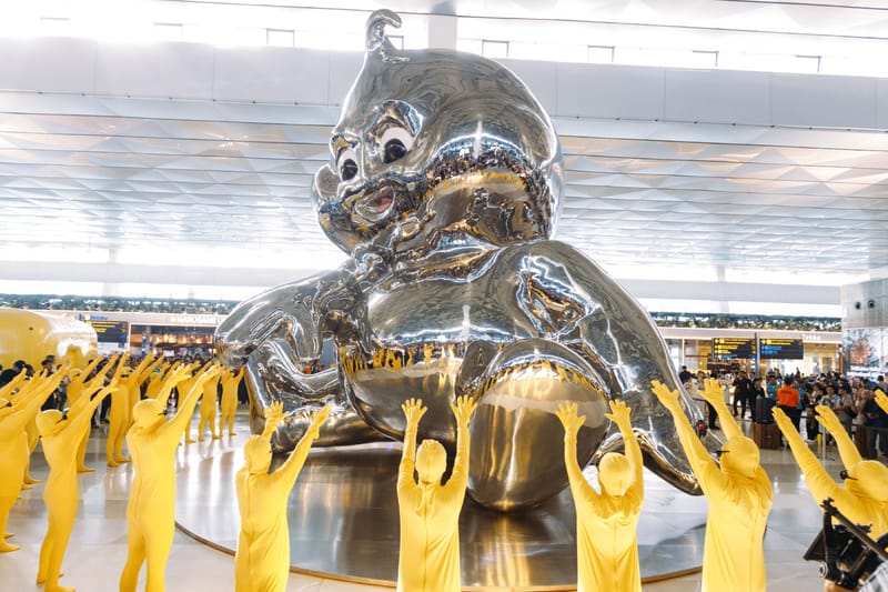 Peke'ng Flight Cancellations, Lumilipad na Donuts, at 50-Foot Chrome Higante: Silip sa Butter Baby Takeover sa Jakarta Airport