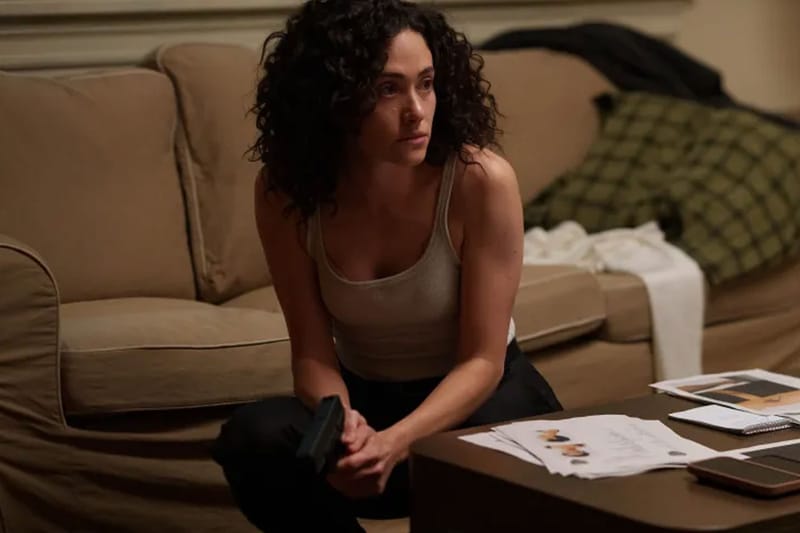 Inilunsad ng Hulu ang Baluktot na Opisyal na Trailer ng Crime Thriller na ‘Furious’ na Pinangungunahan ni Emmy Rossum