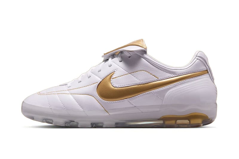 Nike Cryoshot Tiempo Legend R10 “White/Metallic Gold”: bagong labas para sa mga soccer fan